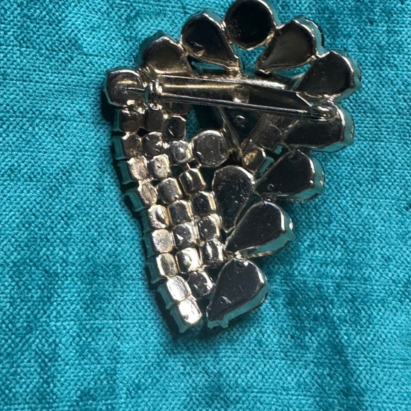 Vintage Women's Brooch - Picture 4 of 4